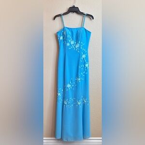 Elegant Floral Blue Maxi Dress